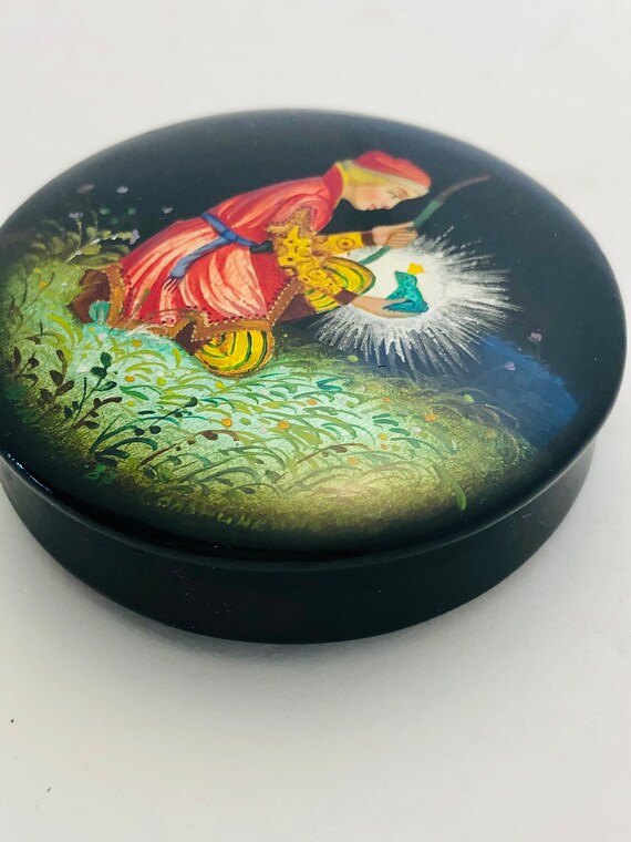 Vintage Trinket Box Russian Lacquerware Fairy Tal… - image 8