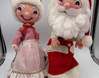 Vintage Handmade Santa Mrs Claus Hand Puppets Folk Art Christmas Dolls Wanda M Peak 1970s Pair with Stands