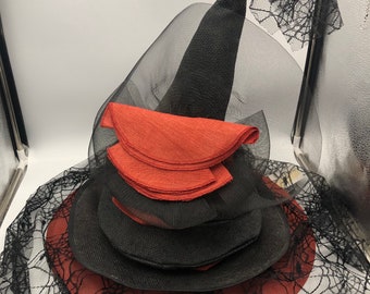 Sombrero de bruja vintage de Department 56, disfraz de Halloween, negro, rojo, velo de telaraña, gótico victoriano.