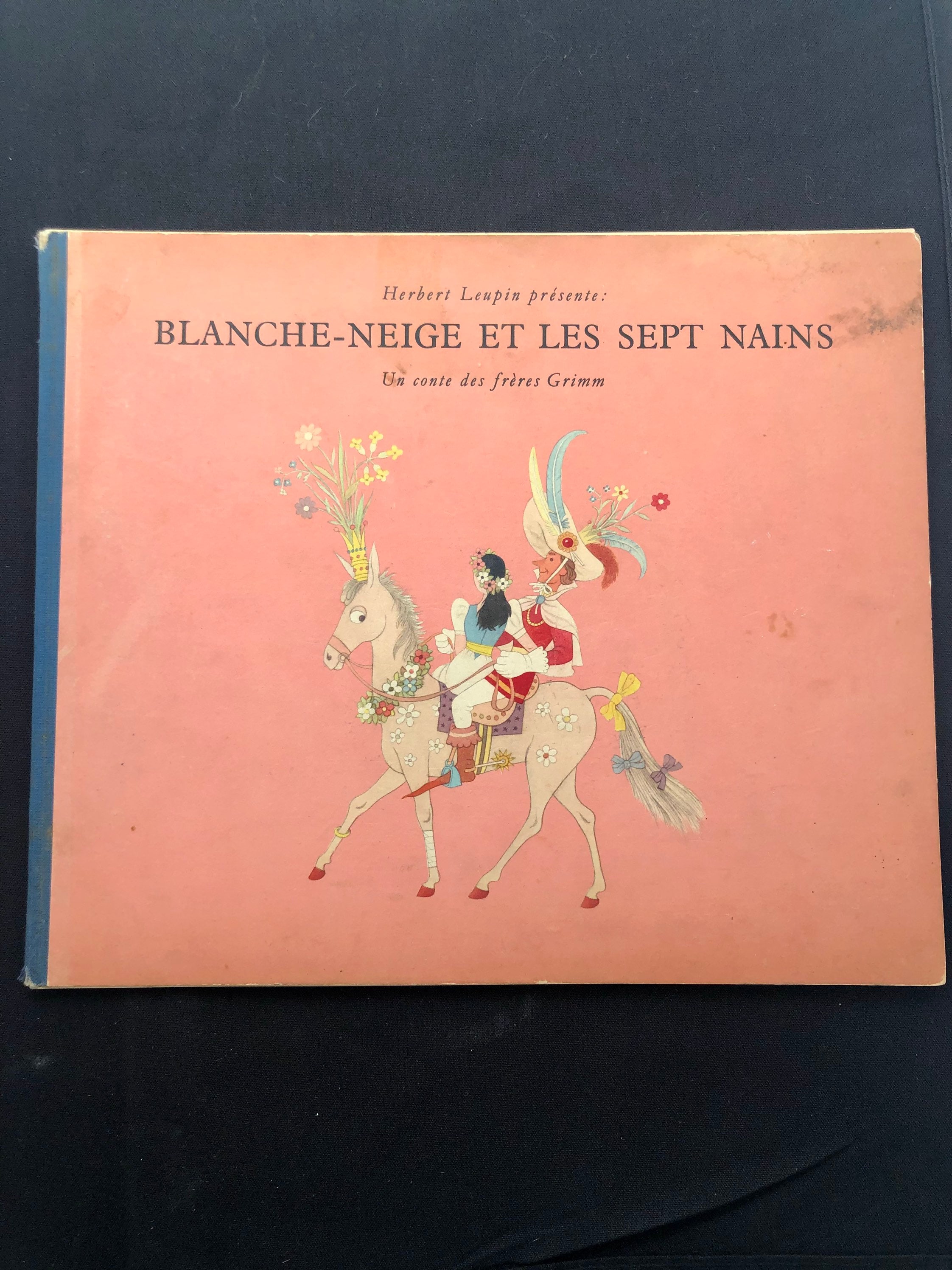 Vintage Children's Book Blanche-neige Et Les Sept Nains Un Conte