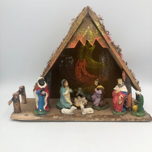 Vintage Nativity Creche Scene 9 Paper Mache Figurines in Wooden Stable Hand Painted 10" Tall - Hole for Light in Top