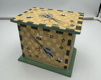 Vintage Schmuckkästchen aus Holz mit Bienen und Lavendel, handbemalt im Landhausstil, Erinnerungsstück