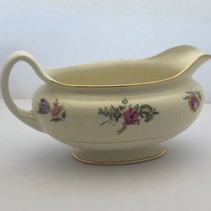 Vintage &quot;Priscilla&quot; Floral Gravy Boat Gold Trimmed Household Institute