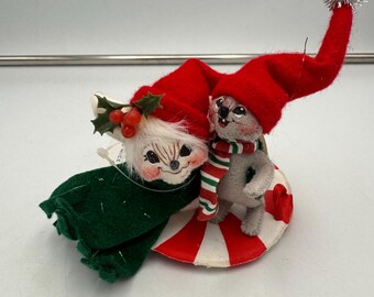Adorno navideño vintage de Annalee con ratones sobre un disco de caramelo de menta, 2 ratones deslizantes, decoración navideña 2005