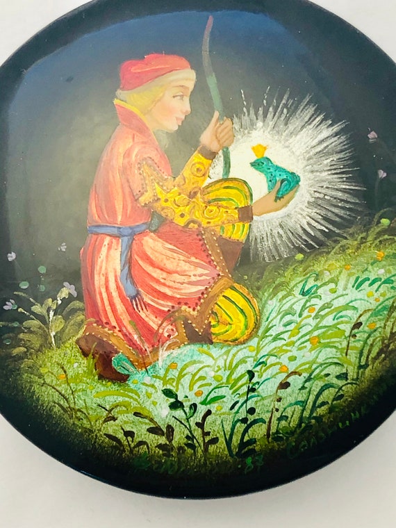 Vintage Trinket Box Russian Lacquerware Fairy Tal… - image 6