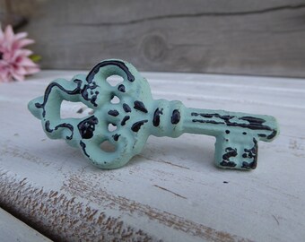 SHABBY WHITE PORCELAIN CABINET KNOB PULL HANDLE SKELETON KEY CHIC COTTAGE DECOR