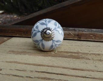 Gray Blue Leaf Branch Leaves Ceramic Knob Drawer Pull Cottage Home Decor Dresser Cabinet ~ Elegant Romantic Elegant