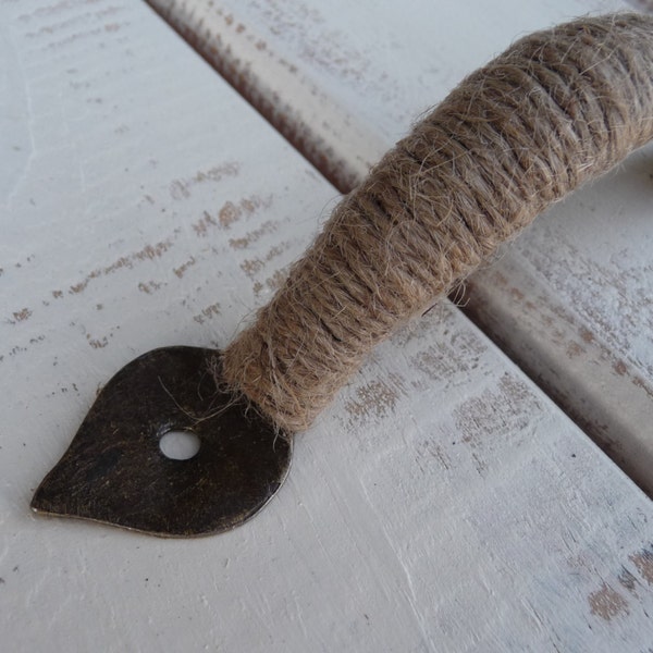 Rope Jute Metal HANDLE Drawer Pull ~ Beach Decor Handle Nautical Metal Knob ~ Shabby Chic