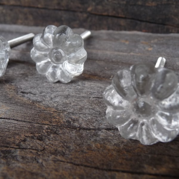 Small Mini Daisy Flower Glass Floral Daisy Pattern Knobs - Flower Drawer Pulls - Crystal Clear Rustic Romantic Country