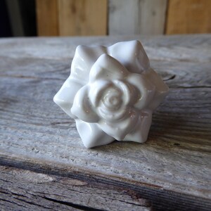 STAR WARS YODA HOME DECOR 1 1/2 OVER SIZED WHITE CERAMIC KNOB DRAWER CABINET STAR WARS YODA HOME DECOR 1 1/2 OVER SIZED WHITE CERAMIC KNOB DRAWER CABINET