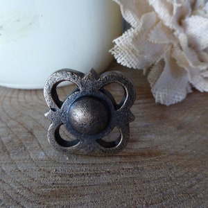 Antique Bronze Quatrefoil Shaped Pattern Metal Knob Drawer Pull ~ Cottage Romantic Country BoHo DIY Project Vintage Inspired