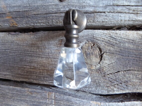 2 Victorian Vintage-Brass Metal Crystal Clear Glass Teardrop Knob Handle pulls 