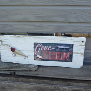 GONE FISHING Wood Sign ~ Reclaimed Barn Wood with Wood Lure Sign Wall Hanging  ~ Rustic Distressed Cabin Decor ~ Mancave Lure Fisherman