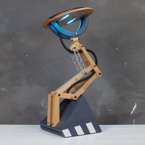 Music Reactive Floor or Desk Lamp, Wooden LED Lamp with App Control