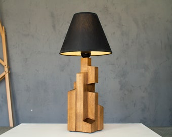 Kubus houten bureaulamp, minimalistische geometrische bedlamp gemaakt van hout, handgemaakte op maat gemaakte verlichting, box-stijl tafellamp, housewarming cadeau