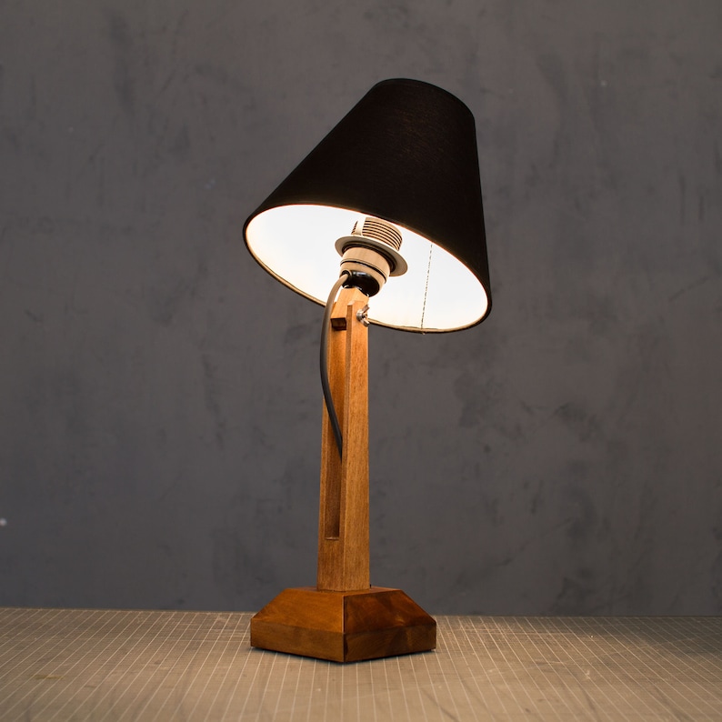 Tischlampe, Nachttischlampe, Tischlampe aus Holz, Bürodekor, einfache Tischlampe, Schlafzimmerdekor, Familiengeschenk, Stehlampe, moderne Lampe Bild 5