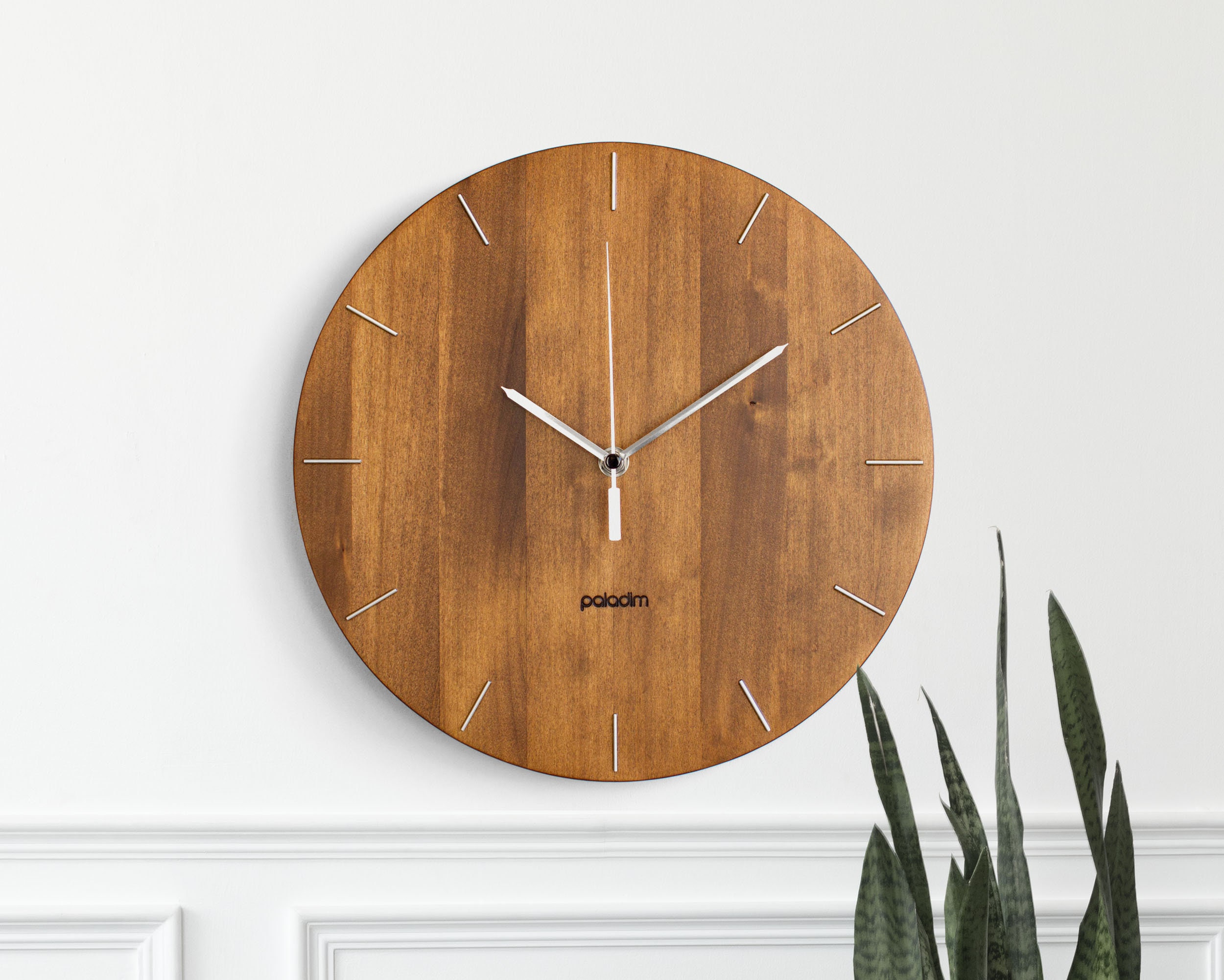 60cm / 24 Oversized Industrial Style Wall Clock, Big Round Wooden Massive  Design Office, Restaurant, Hotel Clock Wall Decor, Giant MIXOR 