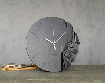 Wandklok VREME 12" - Verbrijzelde moderne kunst uurwerkdecoratie, op bestelling gemaakt, eikenhout, monochroom grijs, ultiem kerstcadeau