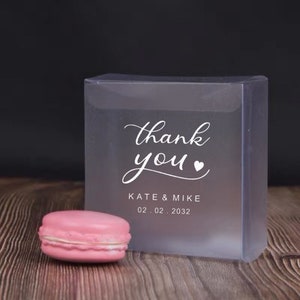 100 Boîte cadeau personnalisée en PVC givré semi-transparent | Boîte-cadeau de biscuits macarons pour mariage | Logo d'entreprise dans une boîte d'emballage de produit cosmétique