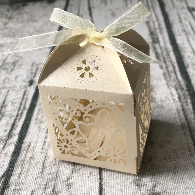 10-100X Classic Box Design Party Paper Birthday Wedding Favour Gift Sweets Boxes 10-100X Classic Box Design Party Paper Birthday Wedding Favour Gift Sweets Boxes