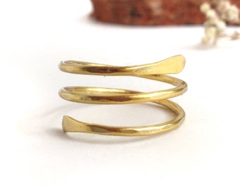 Gold Spiral Ring, Gold Filled Wrap Ring, Wrap Around Ring, Gold Thumb Ring, Gold Minimal Ring, Gold Filled Ring