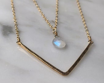 Rainbow moonstone necklace layered, Dainty necklace, Delicate necklace Moon Stone, Minimalist jewelry, Minimalist necklace Moonstone Pendant