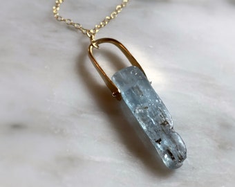 Blue kyanite necklace, Kyanite pendant necklace, Kyanite blade necklace, Blue kyanite pendant, Blue stone pendant, Raw stone necklace