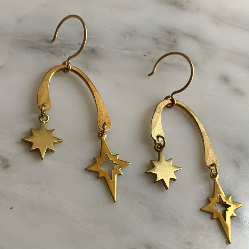 Gold Star Earrings, Asymmetric earrings, Modernist earrings, Celestial jewelry, North Star Jewelry, Galaxy earrings, Modern earrings gold 画像 1