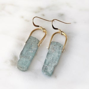 Blue Kyanite earrings, Kyanite jewelry raw stone earrings, Kyanite dangle earrings raw stone earrings gemstone iridescent blue kyanite