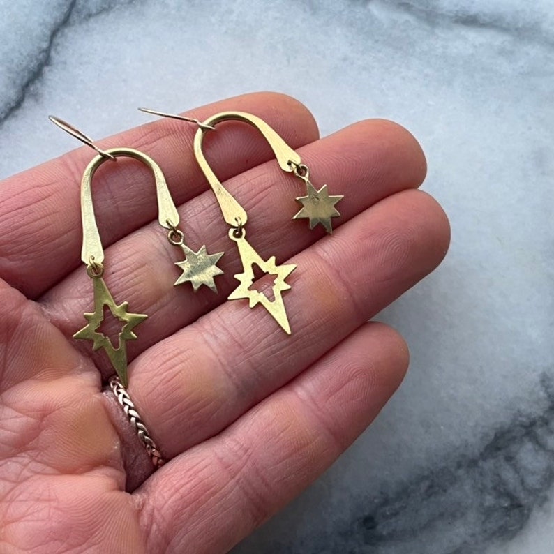 Gold Star Earrings, Asymmetric earrings, Modernist earrings, Celestial jewelry, North Star Jewelry, Galaxy earrings, Modern earrings gold 画像 3