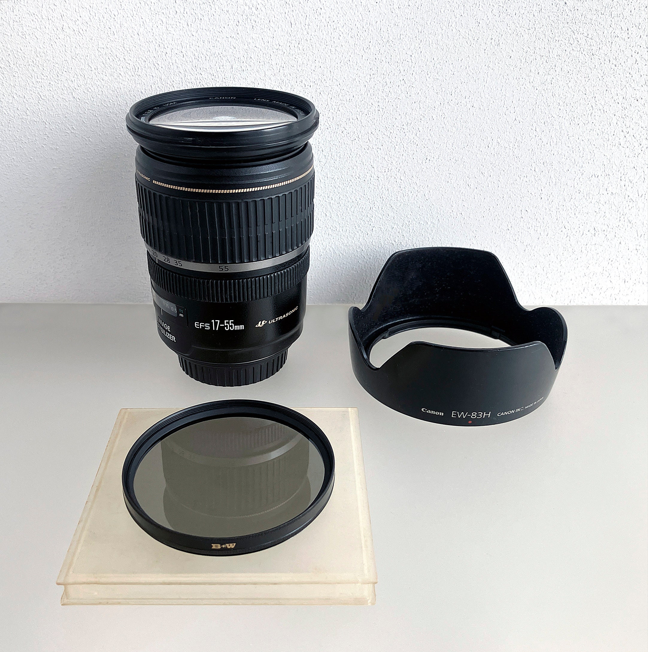 Canon EF-S 17-55mm F2.8 IS USM Lens Ew-83h Sun Hood B+W Circular 