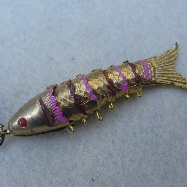 Vintage articulado latón articuladas pescado colgante, collar