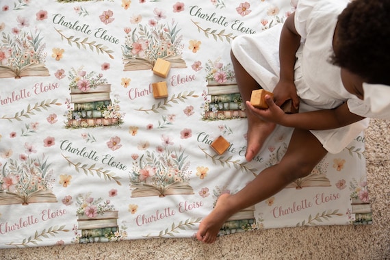 FLORAL BOOK BLANKET Personalized Girl Wildflower Storybook Blanket, Baby Girl Blanket Floral Books Toddler Girl Name Blanket, Baby Girl Gift
