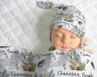 PERSONALIZED WOLF SWADDLE Blanket, Baby Boy Custom Name Swaddle, Gray Wolf Newborn Gift, Woodland Baby Swaddle Howling Wolf Baby Shower Gift