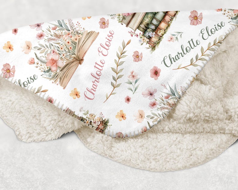 FLORAL BOOK BLANKET Personalized Girl Wildflower Storybook Blanket, Baby Girl Blanket Floral Books Toddler Girl Name Blanket, Baby Girl Gift imagem 2