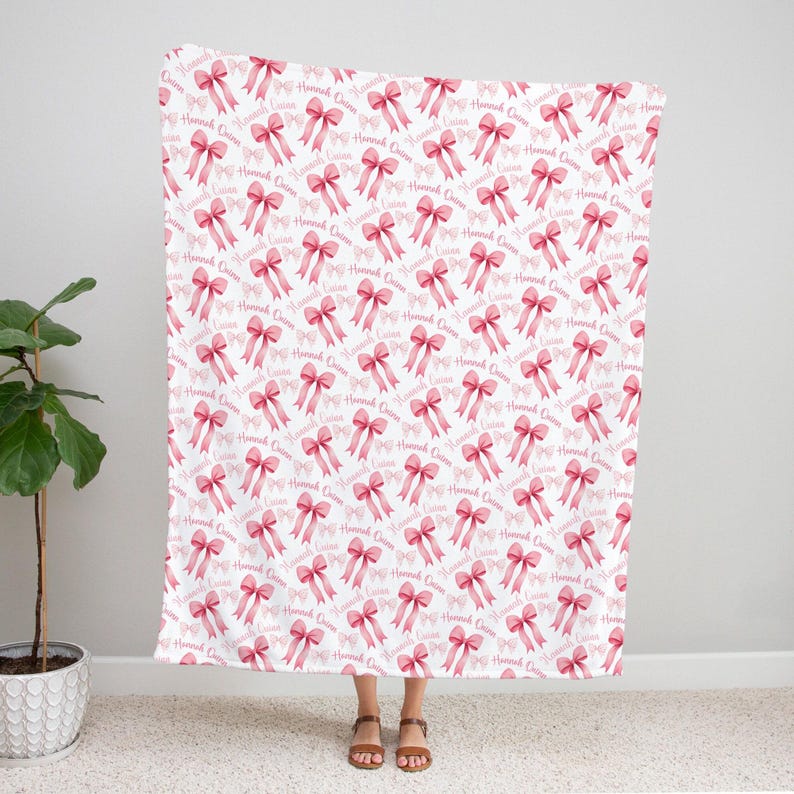 PERSONALIZED COQUETTE BLANKET, Pink Bow Blanket, Personalized Baby Girl Blanket, Pink Baby Blanket, Bow Theme Girl Gift, Bow Name Blanket imagen 6