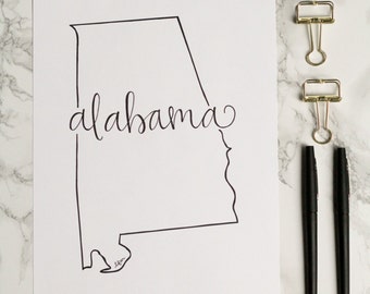 Stampa del contorno dello stato della calligrafia con lettere a mano dell'Alabama - Arte della parete - Decorazione della casa - Città natale - Tuscaloosa - Mobile - Auburn