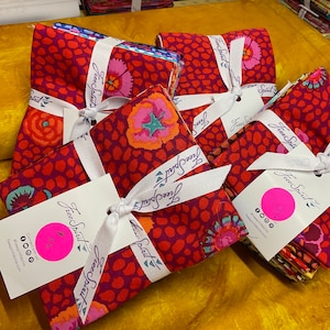 Guinea Flower, Kaffe Fassett Classics for Free Spirit - FB1FQGP.GUINEA