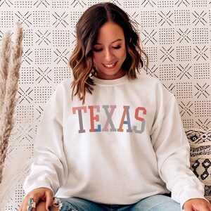 Texas Sweatshirt, Texas Shirt, Texas Gifts, Texas Tshirt, Texas Crewneck, Vintage Texas Sweatshirt, Texas Crewneck Sweatshirt, Texas Gift