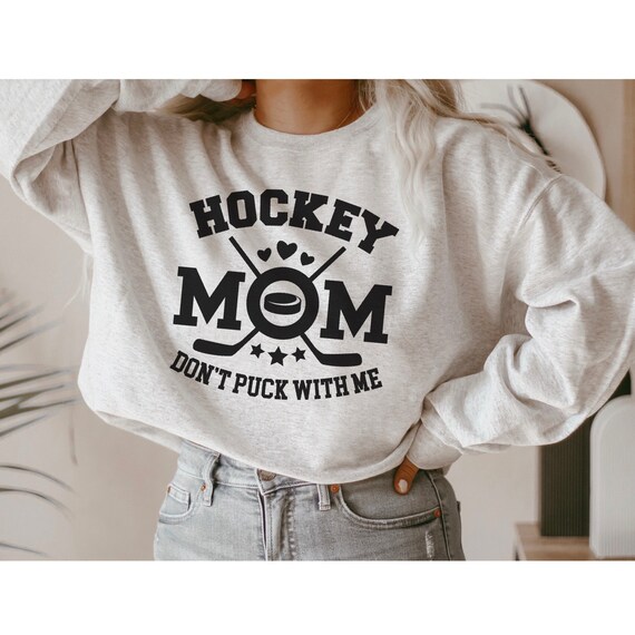 Hockey Mom Sweatshirt: Vibrant Team Mom Gift - Etsy 日本