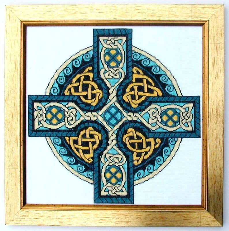 Celtic Cross Stitch Pattern Emerald Celtic Cross Pdf File Etsy
