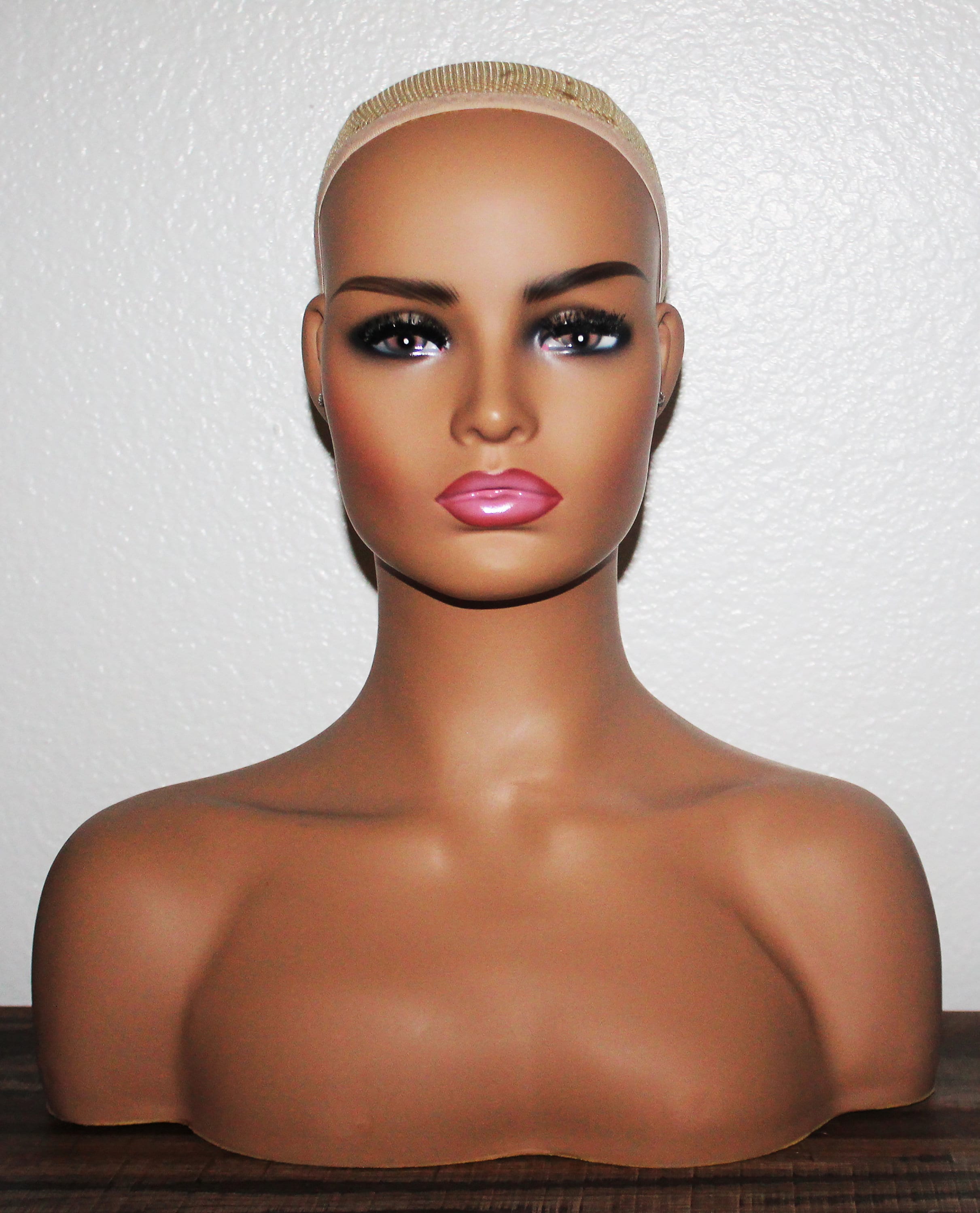 CLOSEOUT! Realistic Mannequin Head with Shoulders - Great for displaying  Wigs, Hats, Scarves, Etc. Excellent Condition!