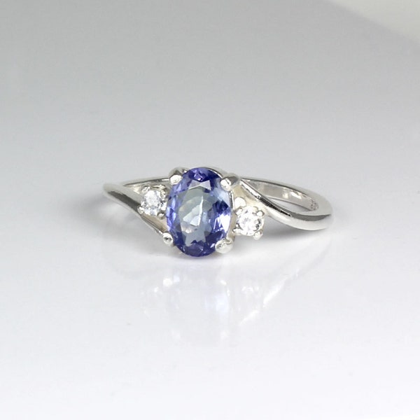 Natural Tanzanite & White Sapphire / Sterling Silver Tanzanite Ring