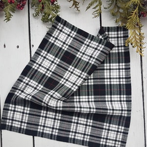 Black and white  plaid napkins, tartan napkins, christmas serviettes, black plaid napkins