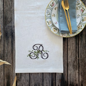 MONOGRAM table runner, personalized table runner, linen runner, embroidered personalized table cloth