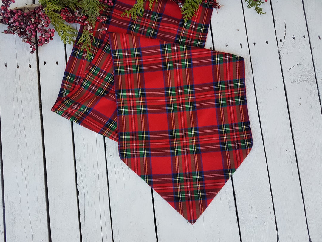 Wallace Hunting - Red Tartan Table Runner - Cotton table runner