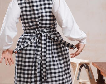 Pinafore Dress for Ladies, Tartan Cottagecore Apron With Pockets