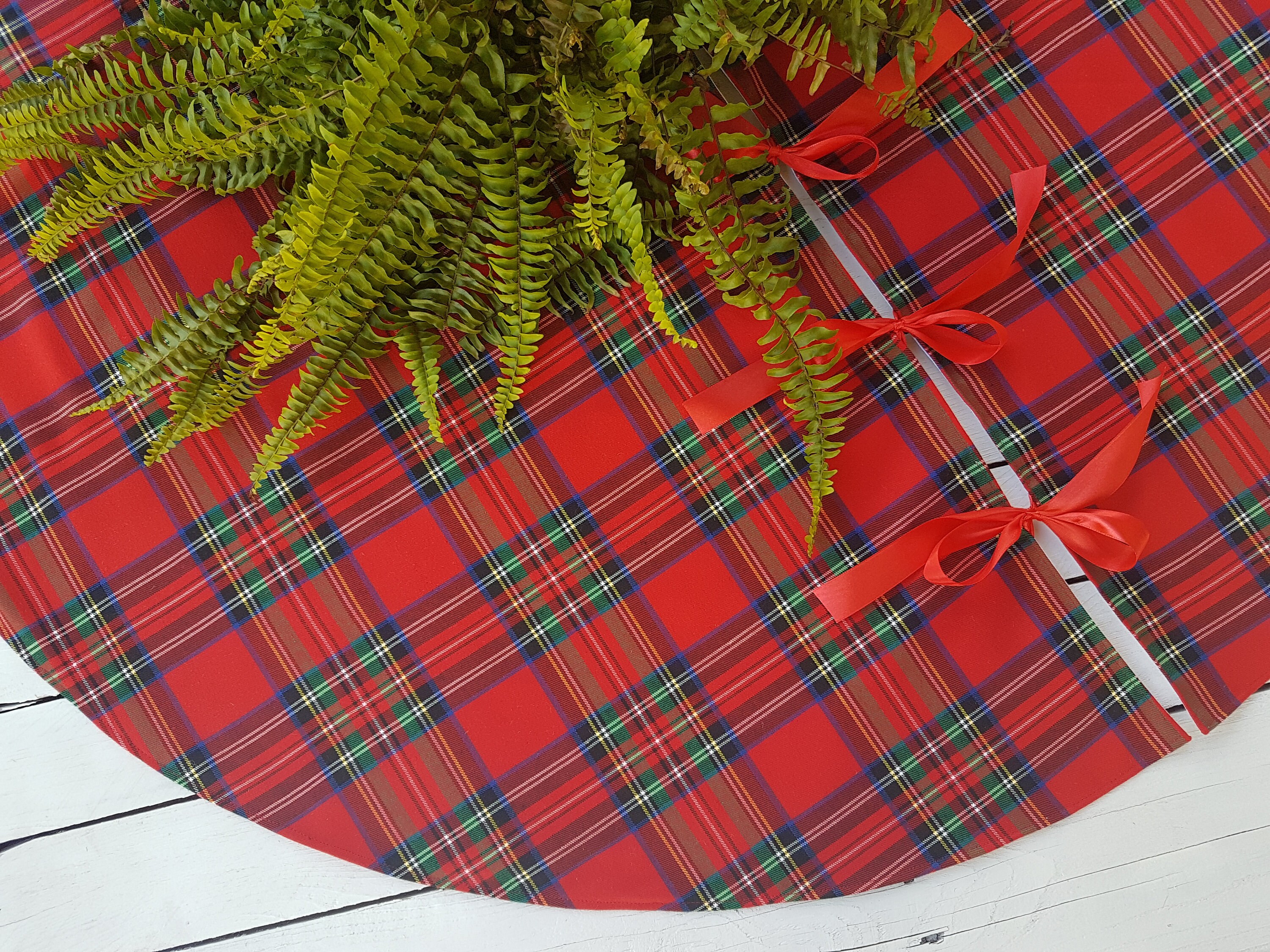 Red Plaid Tree Skirt 