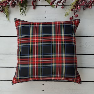 Karierte Kissenhülle, Bauernhaus Kissenhülle, Tartan Kissenhülle, schwarz, marine, grün, rot und weiße Kissenhülle