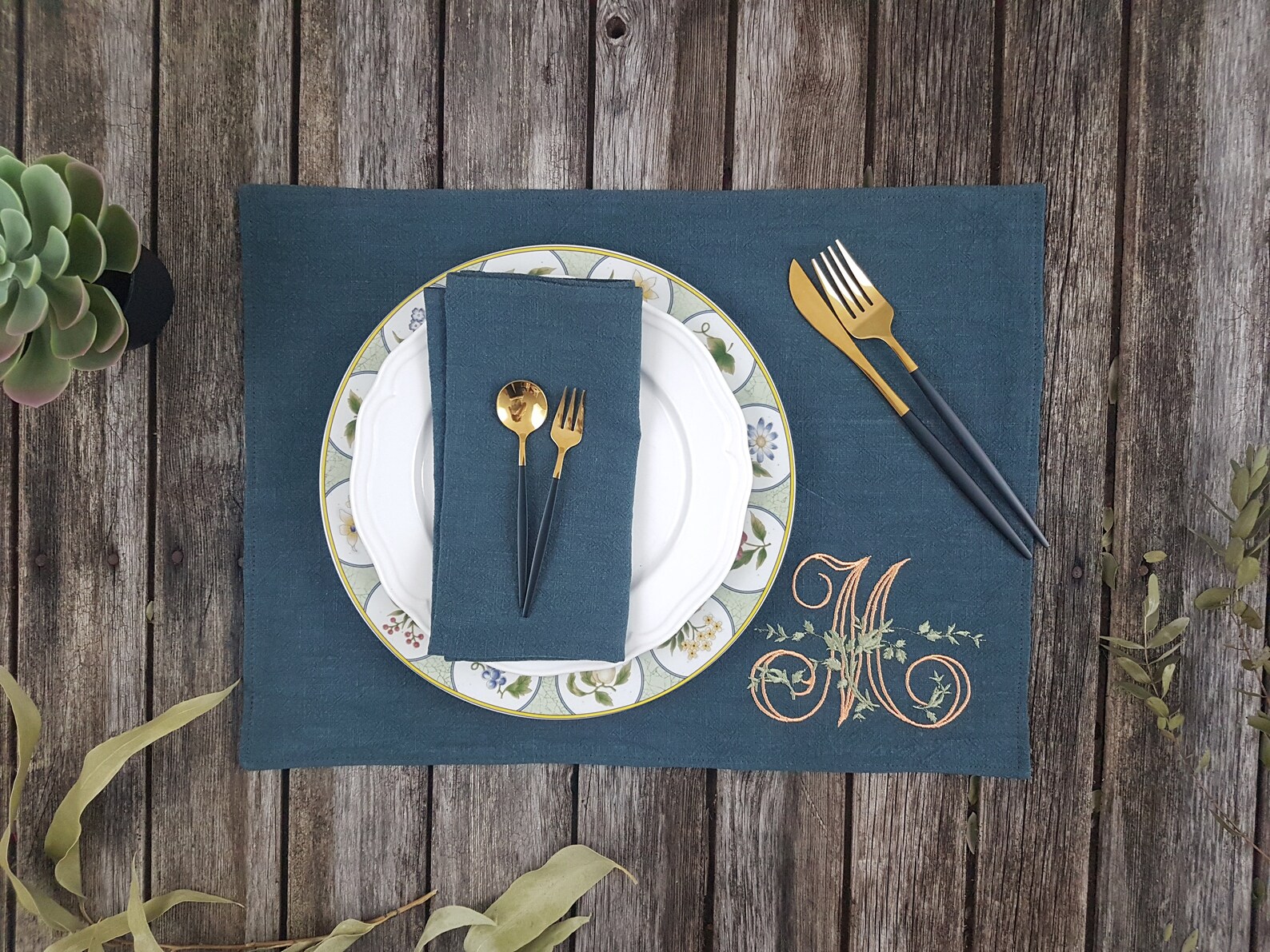 Monogramed Linen Placemat Personalized Placemats Embroidered Etsy